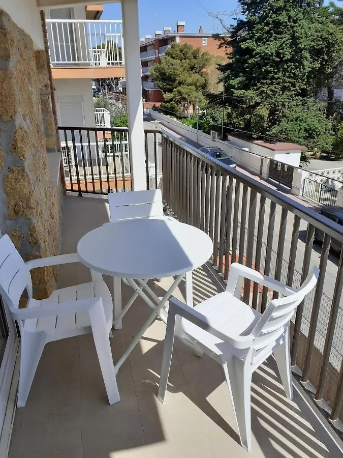 Apartamentos Dins Mar Apto. 4 Torredembarra 0*,  Spain